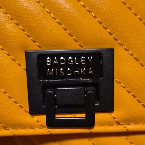 Badgley Mischka Bright Yellow Quilted Shoulder Bag - Picture 4 of 7